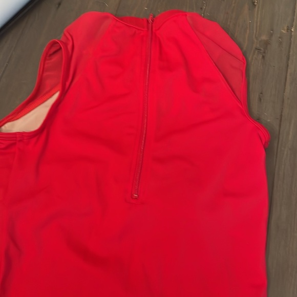 Red Leotard, adult med zippered back - Picture 3 of 4